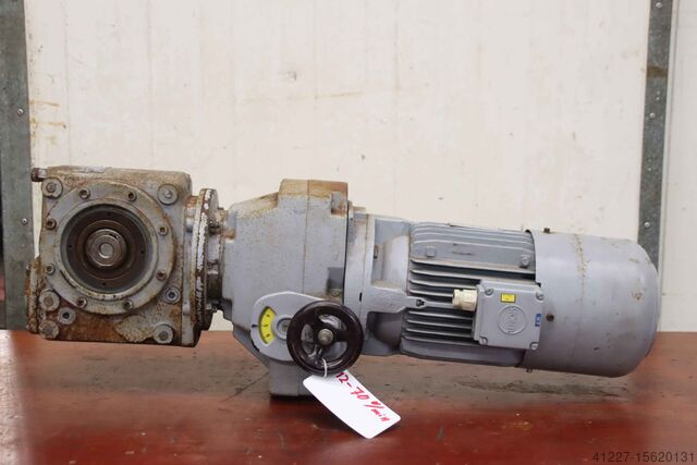 Motorreductor ajustable 2,2 kW 12-70 rpm Stöber Loher R47/VW3 ABCA-100LB-04C