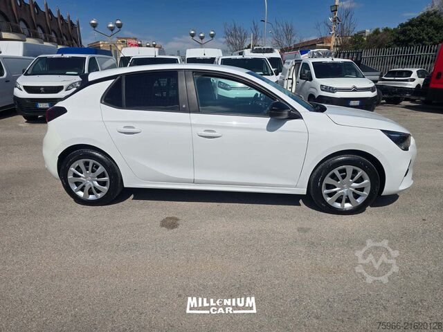 Minibüs Opel OPEL CORSA E KM 2000