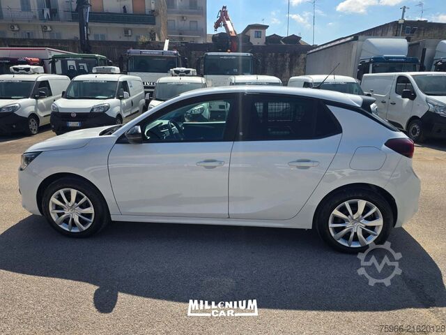 Minibüs Opel OPEL CORSA E KM 2000