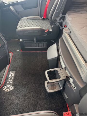 Standart çekici ünitesi Renault T 520