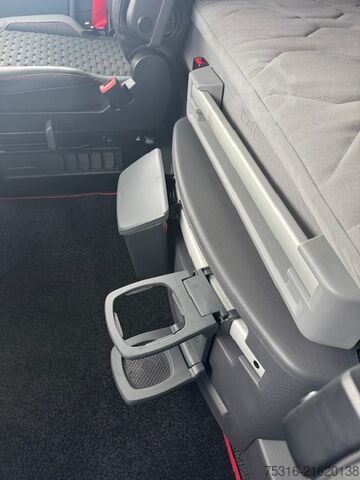 Standart çekici ünitesi Renault T 520