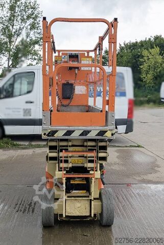 Ascensore a forbice JLG 2030 ES