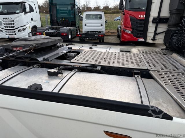 Standard tractor unit IVECO STRALIS S-WAY AS440S48T/P Standklima Retarder