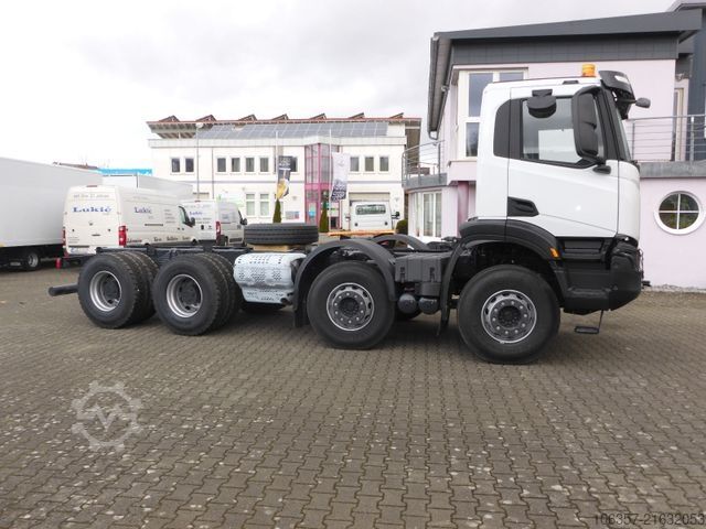 Truck chassis IVECO T-Way AD410T54 8X4 Radstand.4250mm 2-Stück