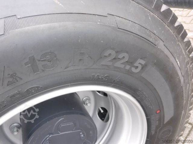 Truck chassis IVECO T-Way AD410T54 8X4 Radstand.4250mm 2-Stück