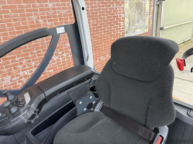 Electric 4-wheel forklift Still RX 20-16P