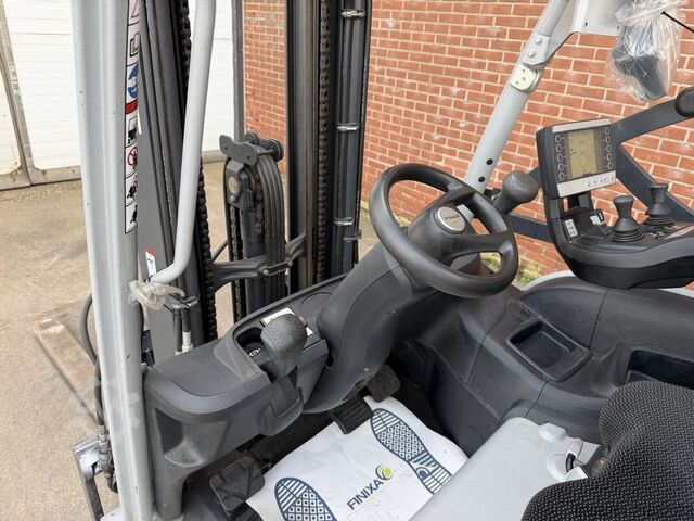 Electric 4-wheel forklift Still RX 20-16P