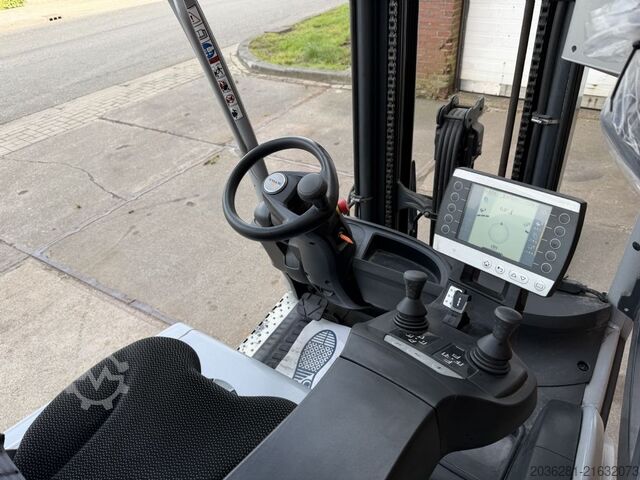 Electric 4-wheel forklift Still RX 20-16P