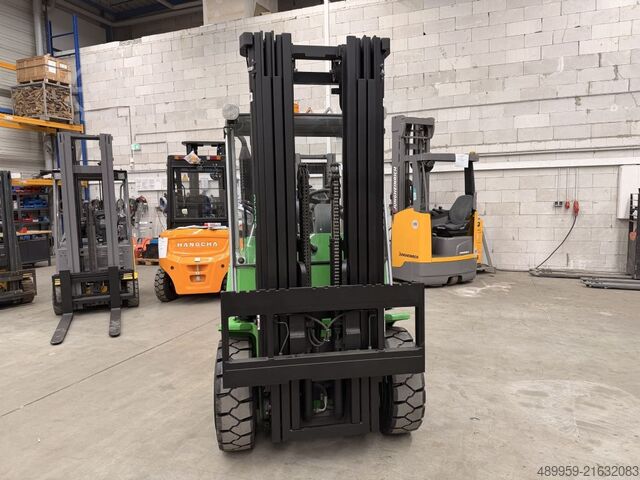 LPG Forklifts Cesab Drago HN300