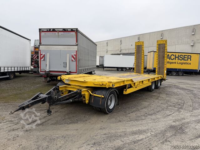 Lågbyggd trailer Schwarzmüller TÜ 30/100  3 Achs Tiefladeranhänger