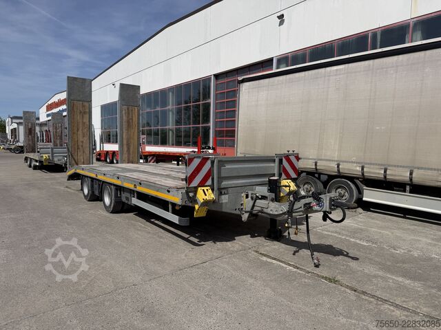 Vehicul comercial Möslein TTA21 T Schwebheim  21 t Tandemtieflader