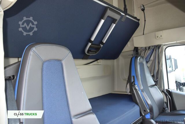 Standart çekici ünitesi VOLVO FH 500 Globetrotter XL Varios