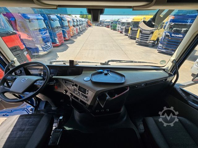 Standaard trekker VOLVO FH 500 * STANDKLIMA * TEMP * 2X TANK  * MOTORBR.