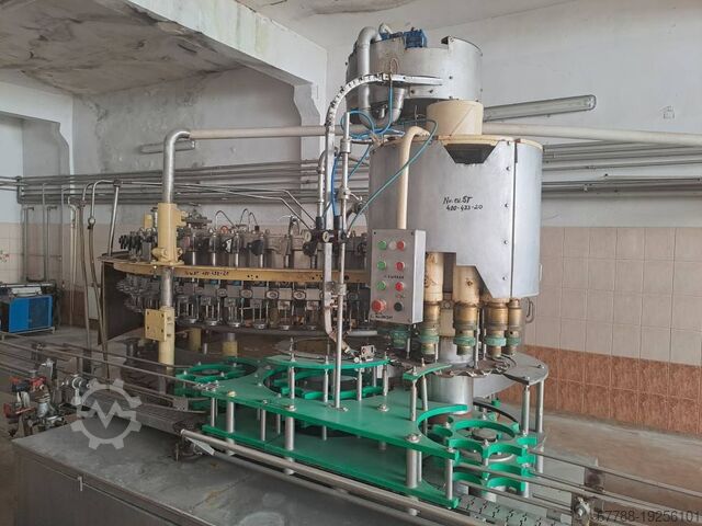 Línea de embotellado de agua para bebidas PET de 2L NAGEMA BF60 KOMI 160