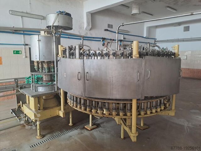 Línea de embotellado de agua para bebidas PET de 2L NAGEMA BF60 KOMI 160