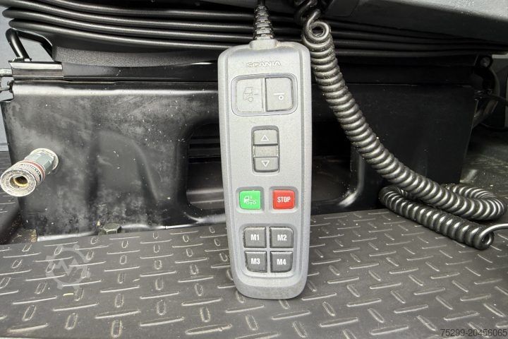 Speciallastbil Scania G410 LB 8x2 Getreidekipper / Swiss-Vehicle