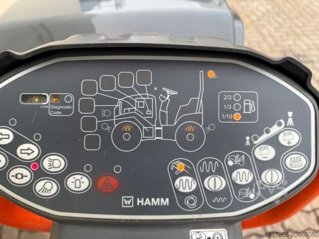 Enkelvoudige trommelwals HAMM HD8VV / 2019 BJ / 282 H / 1.580 KG