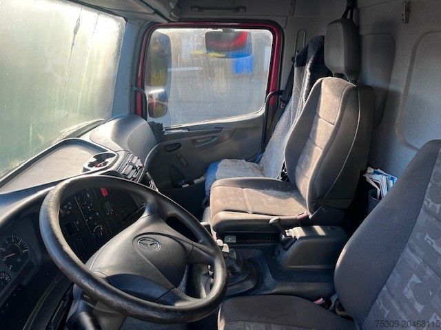 Bestelwagenchassis MERCEDES-BENZ 815 Fahrgestell mit AHK - TÜV NEU -