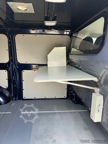 Minibus MERCEDES-BENZ Vito 116 CDI LANG 7G KLIMA 3-SITZER TEMPOMAT AHK