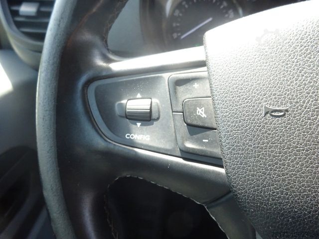 Bestelwagen OPEL Vivaro Kasten 120PS Edition M Klima Tempomat AHK