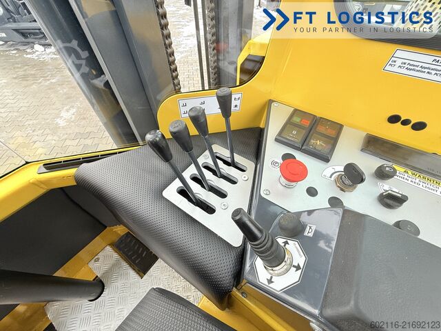 Négyirányú targoncát Combilift C4000 GAS DUPLEX 4600 FORK POSITIONER