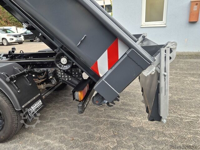 Haakarm vrachtwagen Fuso Canter FUSO 9C18 Duonic City Abrollkipper