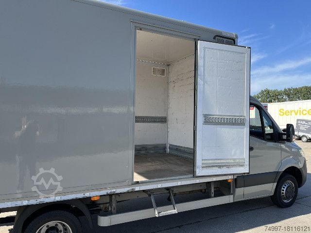 Furgon skrzyniowy Mercedes-Benz 516 CDI / Navi / Kamera