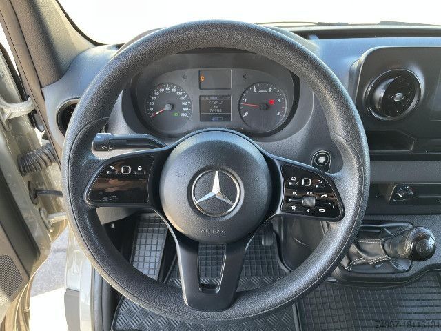 Furgon skrzyniowy Mercedes-Benz 516 CDI / Navi / Kamera