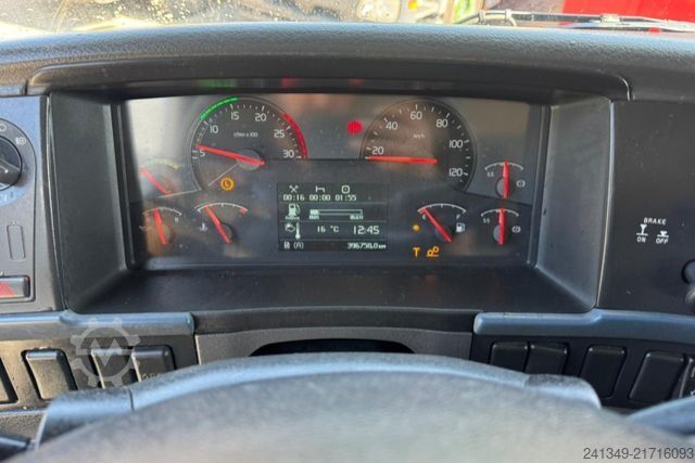 Macara montată pe camion VOLVO FM-400 8x2 HMF2820-6