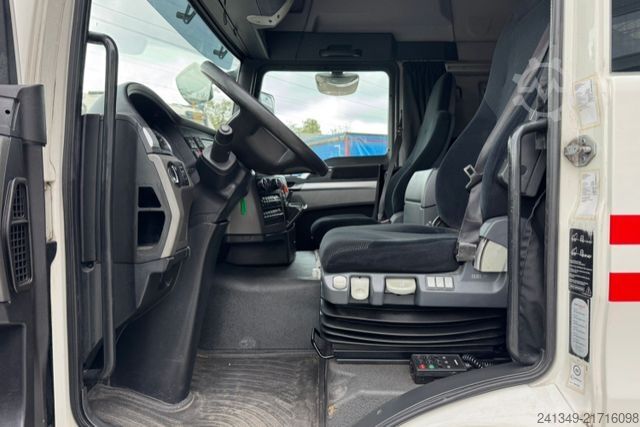 Camion cu platformă și prelată MAN TGM 15.340 4x2
