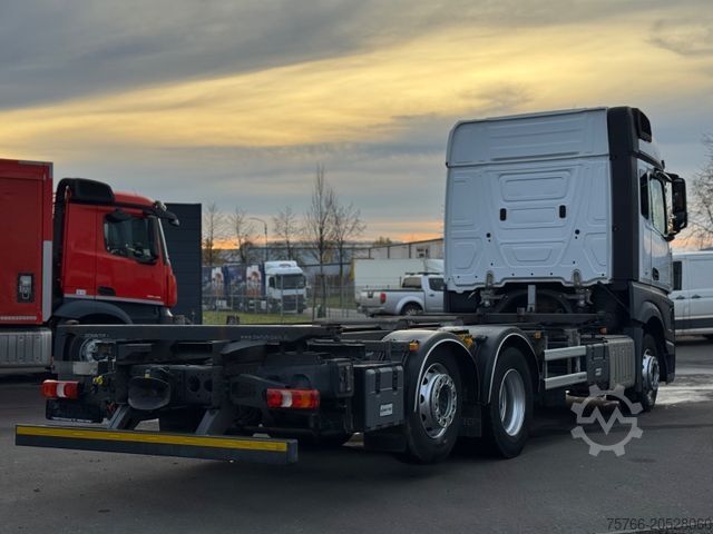 Wechselfahrgestell LKW MERCEDES-BENZ ACTROS 2540 L / FAHRSCHUL / 5 SITZER / HU 11/26