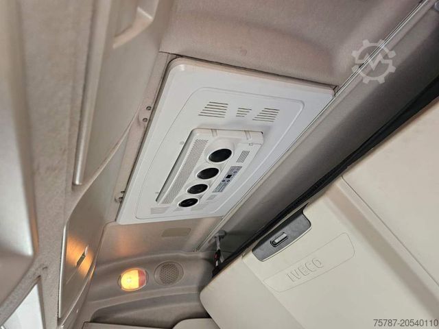 Standardowy ciągnik siodłowy IVECO 460 Stralis Hi Way, Retarder, durchrepariert,CNG