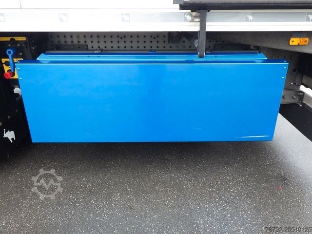 Reefer semitrailer SCHMITZ CARGOBULL SKO 24/L FP 45 Carrier HE 19/Doppelst./Trennwand