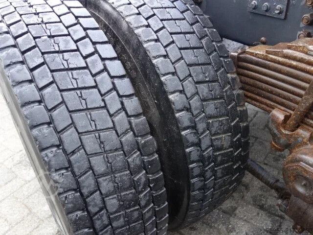 Poids lourds Scania P420 6x4 steelsprings