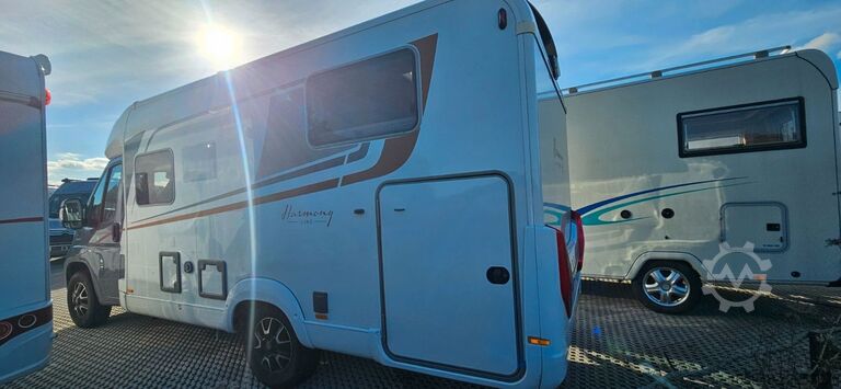 Autorulotă semi-integrată BÜRSTNER Travel Van 620G