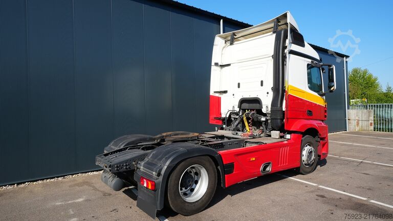 Standaard-SZM Mercedes-Benz Actros 1942 tractor unit