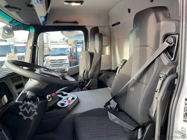 Bâche Mercedes-Benz Arocs 3340 A 6x6 Cargo Truck