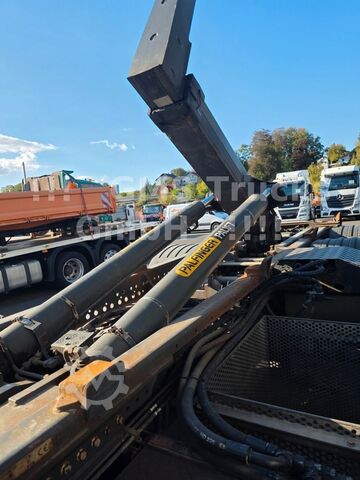 Autocamion cu cârlig pentru containere SCANIA R500 V8 / Manual / TOP ZUSTAND / German