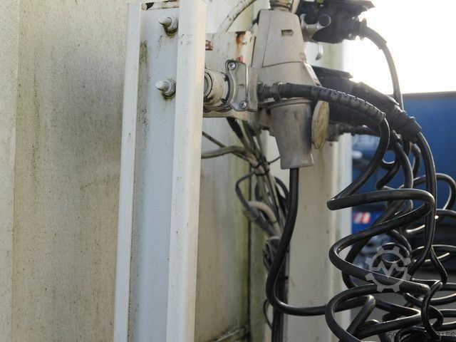 Getränkeauflieger Böse PRSS-27-TRI, Schwenkwand, LBW, Gelenkt, BPW