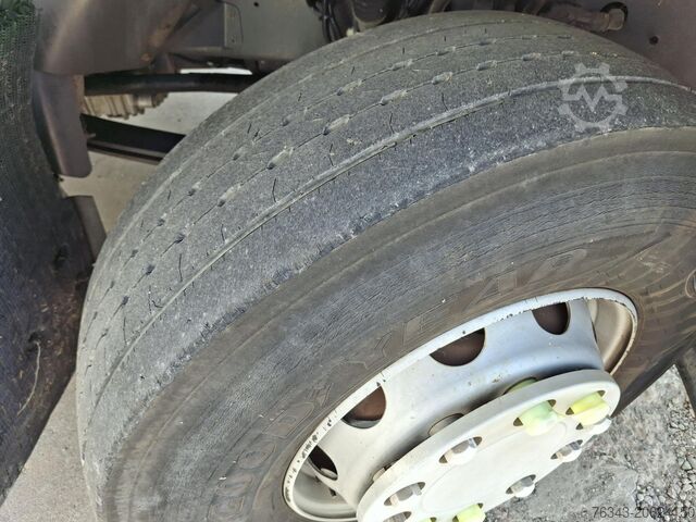 Vozidlo na svoz komunálního odpadu RENAULT D26 WIDE 320 - 6X2 - E6 - SEMAT C337