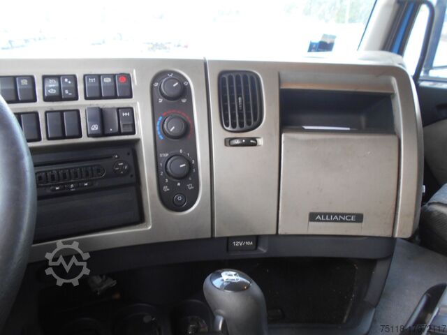 Standard traktor Renault PREMIUM 450 DXI