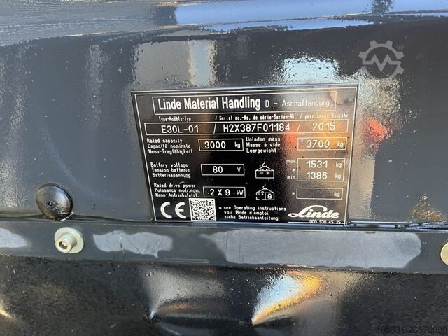 Empilhador eléctrico de 4 rodas Linde E30L-01