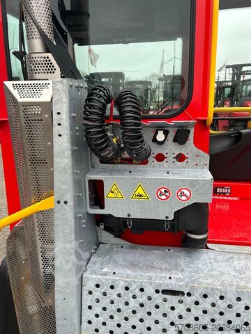 Ciągnik terminalowy Terberg YT 223 4x2 aangedreven terminal trekker