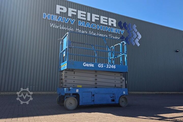 Schaarlift Genie GS3246 Electric, Working Height 11.75 m, 318kg Cap