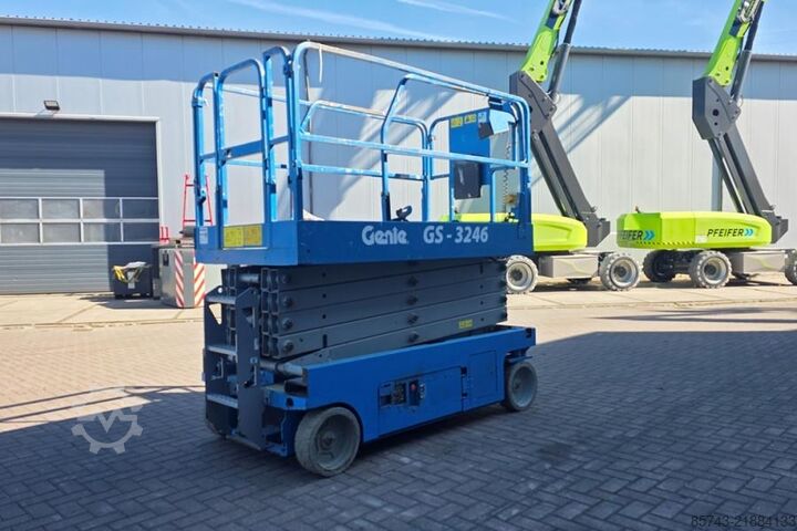 Schaarlift Genie GS3246 Electric, Working Height 11.75 m, 318kg Cap