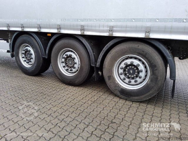 Otevřený návěs s plachtou Schmitz Cargobull Curtainsider Standard Getränke