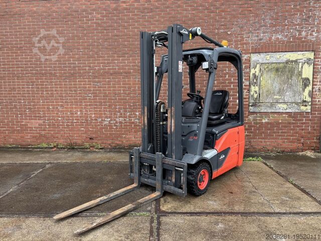 Elektrische vorkheftruck 3 wielen Linde E14-02