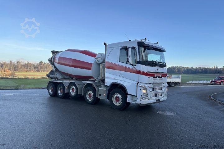 Tipper truck Volvo FH-500 10x4R SWS Moser+Liebherr / Swiss-Vehicle
