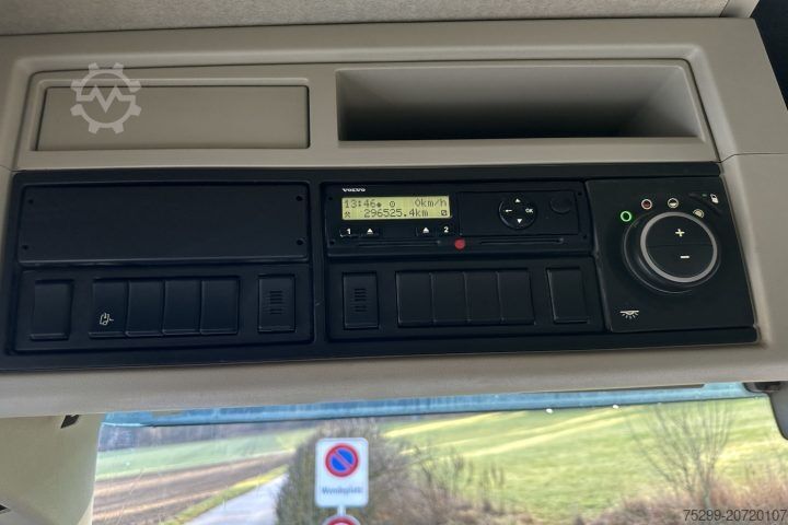 Tipper truck Volvo FH-500 10x4R SWS Moser+Liebherr / Swiss-Vehicle