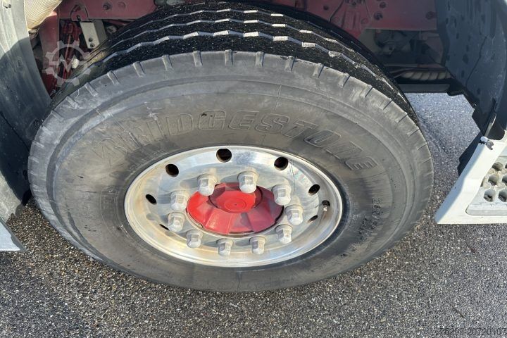 Tipper truck Volvo FH-500 10x4R SWS Moser+Liebherr / Swiss-Vehicle